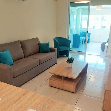 Apartment 304 Citywitch Larnaca Buitenkant foto