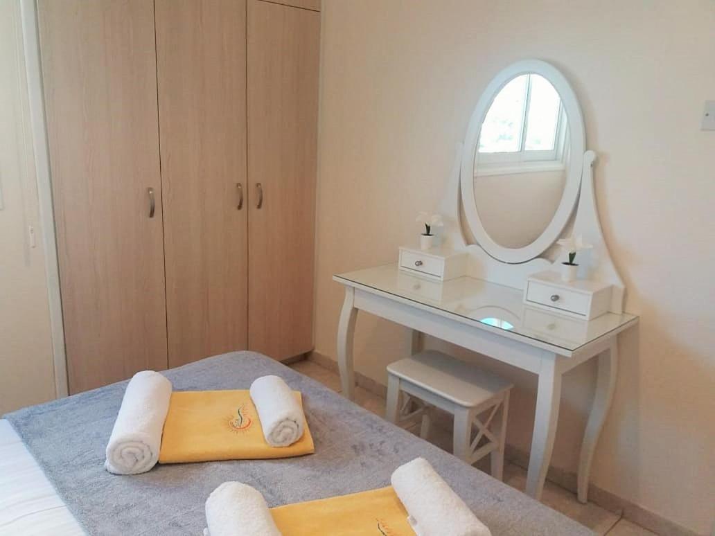 Apartment 304 Citywitch Larnaca Buitenkant foto