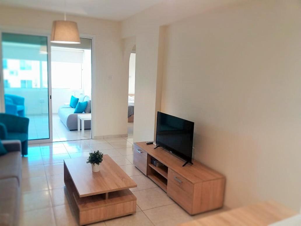 Apartment 304 Citywitch Larnaca Buitenkant foto