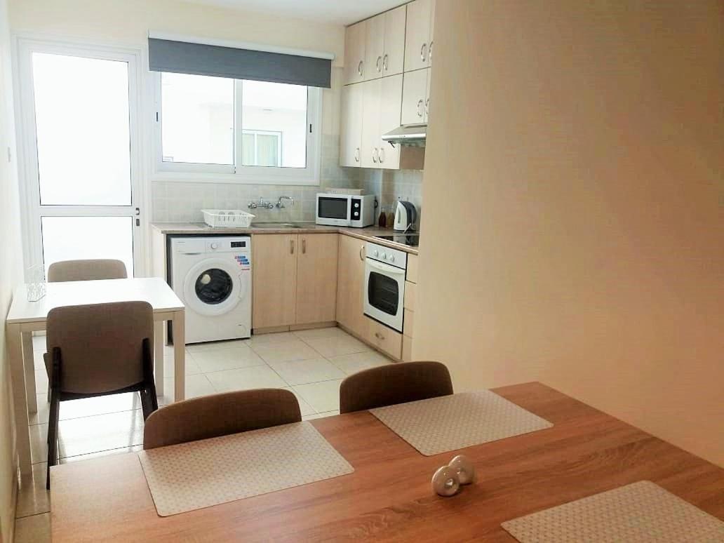 Apartment 304 Citywitch Larnaca Buitenkant foto